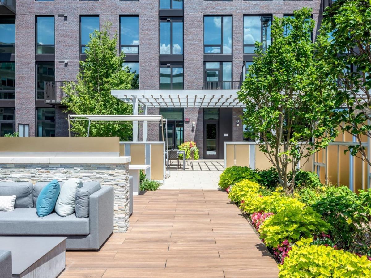 Bluebird Suites At Reston Town Center Exterior foto